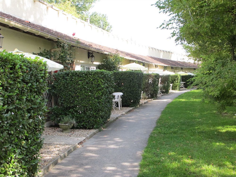Hôtel Acostel Meaux Buitenkant foto